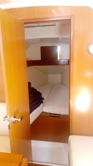 Oceanis 31