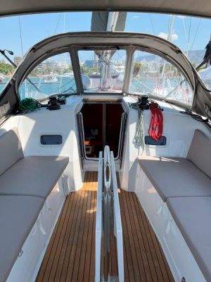 Sun Odyssey 380