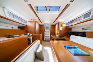 Sun Odyssey 519