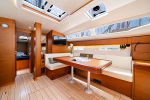 Jeanneau 54
