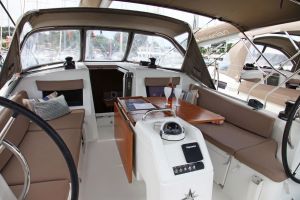 Sun Odyssey 410