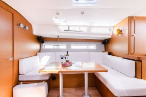 Sun Odyssey 490