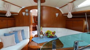 Sun Odyssey 35
