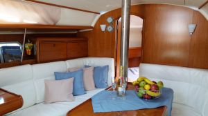 Sun Odyssey 35