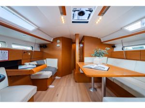 Sun Odyssey 439