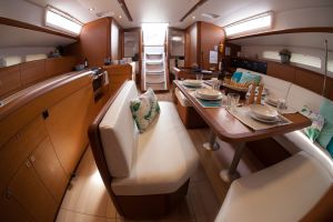 Sun Odyssey 519
