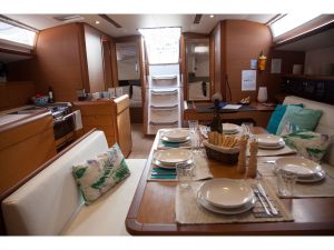 Sun Odyssey 519
