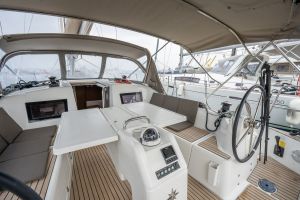 Sun Odyssey 410