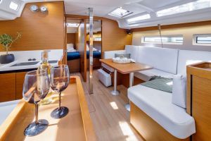 Sun Odyssey 440