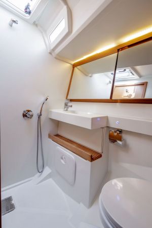 Sun Odyssey 440