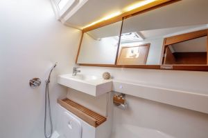 Sun Odyssey 440