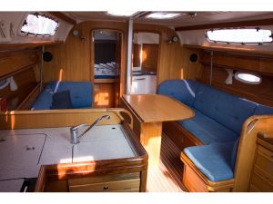 Bavaria 38 cruiser
