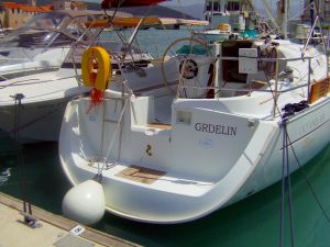 Oceanis 331