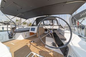 Dufour 430 GL