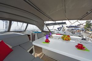 Oceanis 51.1