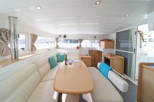 Lagoon 421