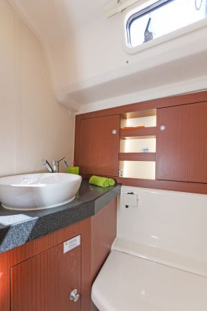 Hanse 385