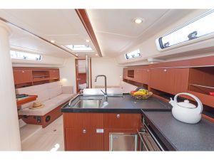 Hanse 385