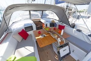 Hanse 385