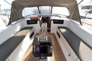 Hanse 418