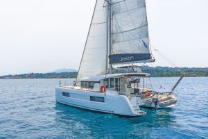 Lagoon 40