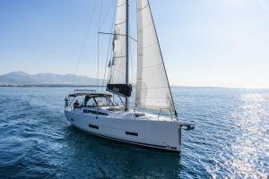 Dufour 390
