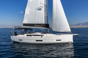 Dufour 390