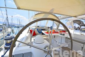 Oceanis 43