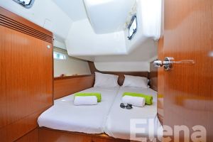 Oceanis 43
