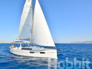 Oceanis 35