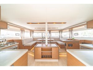 Lagoon 50