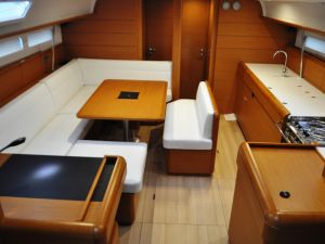 Sun Odyssey 519