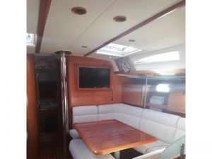 Sun Odyssey 43