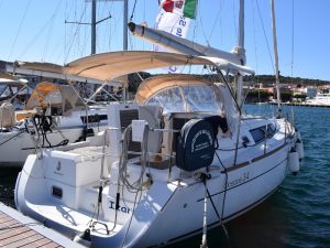 Oceanis 34