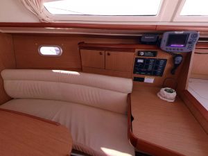 Sun Odyssey 32i