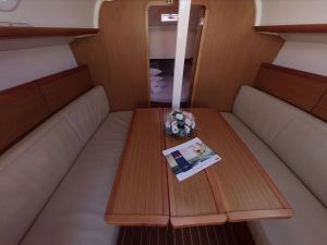 Sun Odyssey 30i