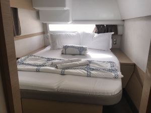 Helia 44