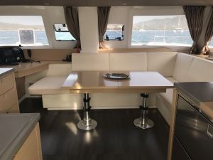 Helia 44