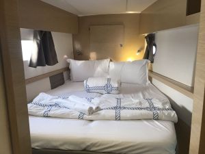 Helia 44