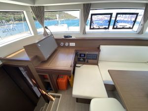 Lagoon 40