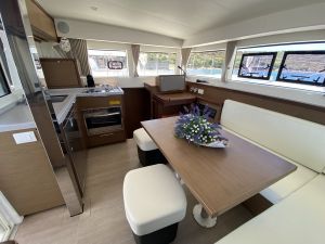 Lagoon 40