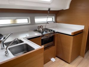 Sun Odyssey 490