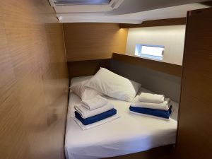Sun Odyssey 490