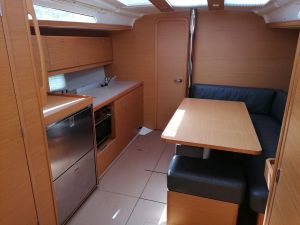 Dufour 390 GL