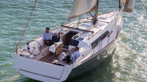 Dufour 382