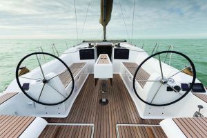 Dufour 382