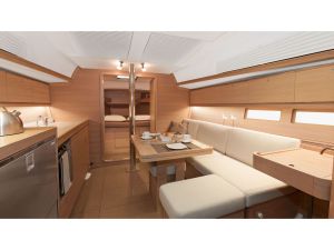 Dufour 382