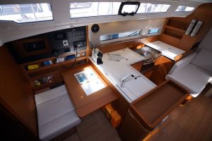 Sun Odyssey 410