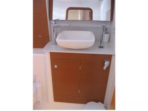 Dufour 382