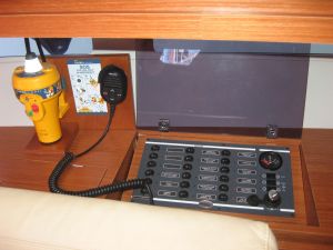 Dufour 382
